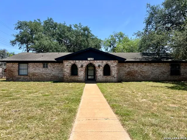 215 Lantana Ln, Pleasanton, TX 78064 - #3