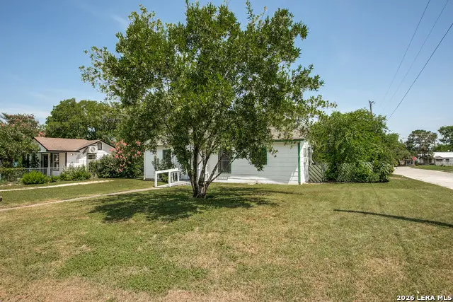 202 Waugh St, San Antonio, TX 78223 - #2