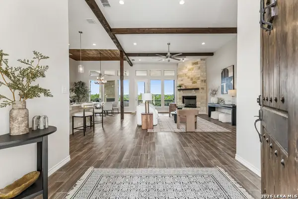 169 Longwood Dr, New Braunfels, TX 78132