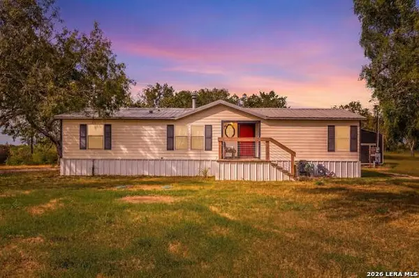 6714 Fm 536, Floresville, TX 78114