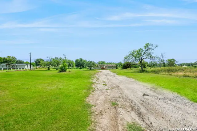 8954 County Road 128, Floresville, TX 78114 - #3