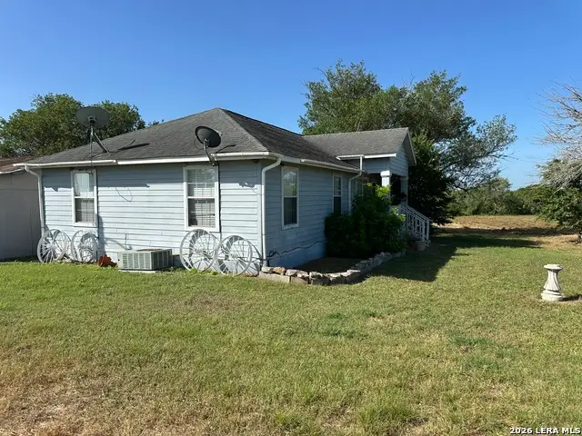 186 County Road 148, Kenedy, TX 78119 - #1