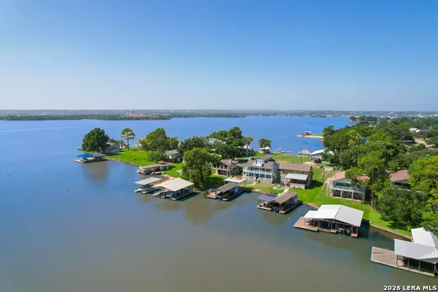 519 Cedarhill Dr, Granite Shoals, TX 78654 - #2