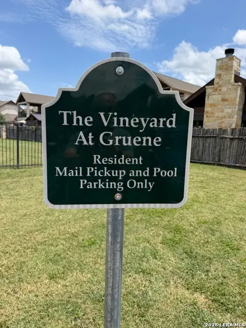 1662 Gruene Vineyard Xing, New Braunfels, TX 78130
