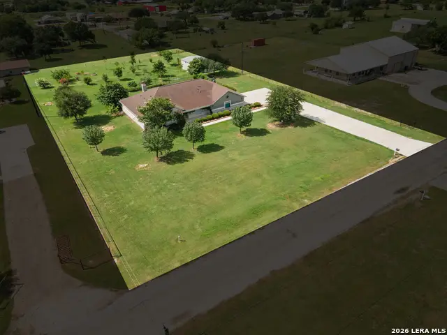 1143 Cody Ln, Marion, TX 78124 - #2