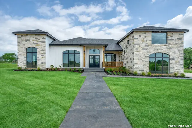 125 Hidden Hills, Floresville, TX 78114 - #1