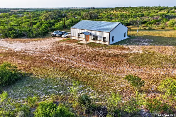185 Pr 7460, Kenedy, TX 78119
