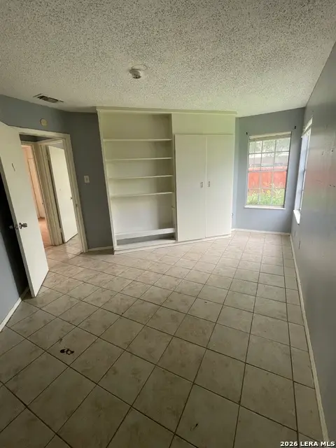 930 S Leona, San Antonio, TX 78207 - #3