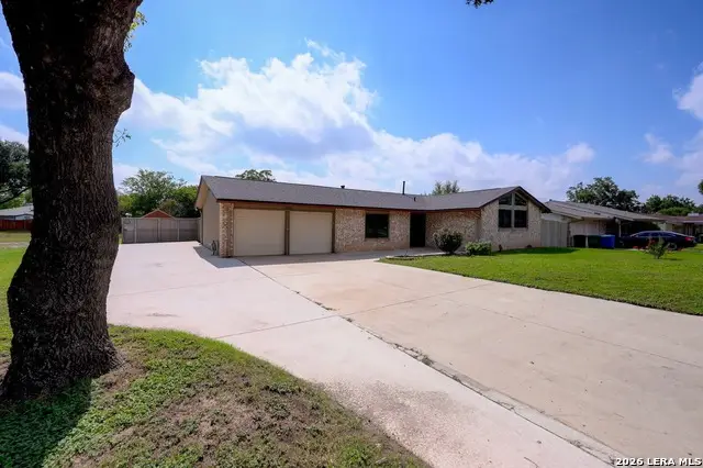 7422 Midcrown Dr, San Antonio, TX 78218 - #3