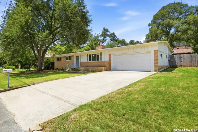 633 Lockener Ave, New Braunfels, TX 78130 - #2