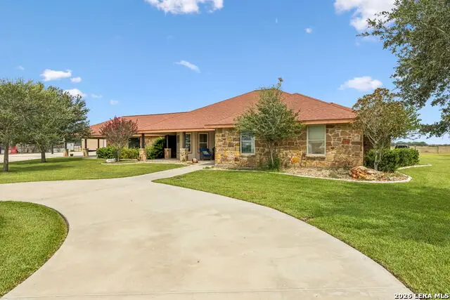 2655 Cr 233, Gillett, TX 78116 - #2