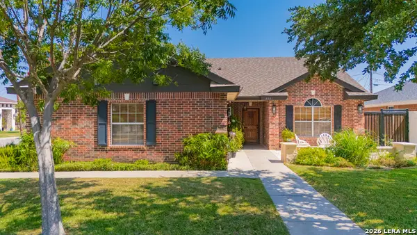 2901 Superior Dr, Eagle Pass, TX 78852