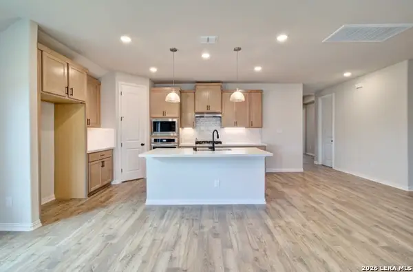 1827 Heritage Maples, New Braunfels, TX 78132