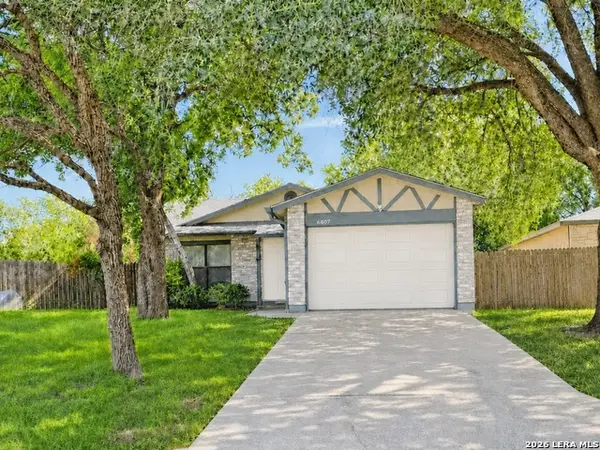 6807 Misty Field Dr, Converse, TX 78109
