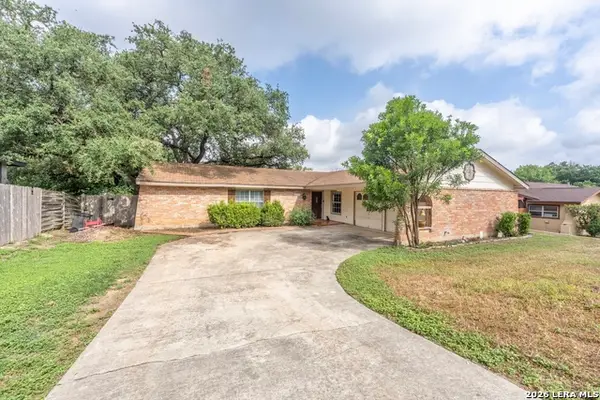 16611 Burr Hill St, San Antonio, TX 78247