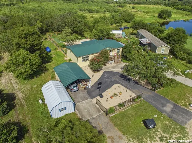 321 County Road 4614, Castroville, TX 78009 - #1