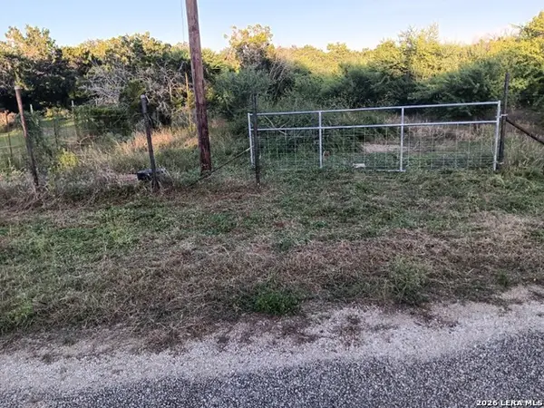 TBD County Road 2472, Hondo, TX 78861