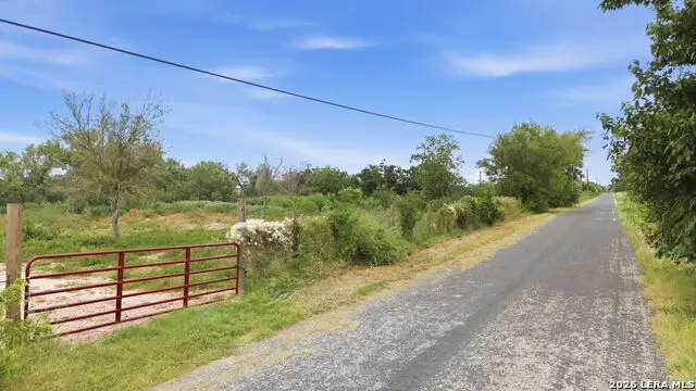 1083 Cr 6610, Devine, TX 78016 - #3