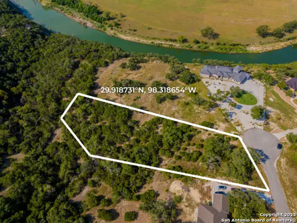 255 River Bend Pl, Spring Branch, TX 78070