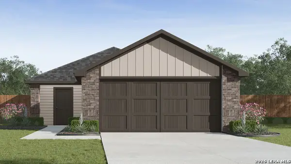 20046 John Wayne Rd, Lytle, TX 78052