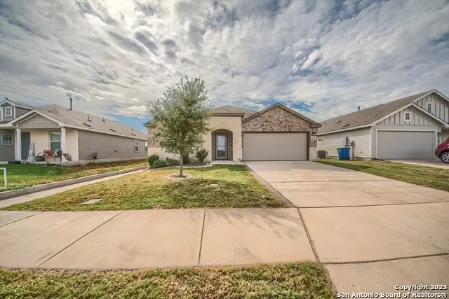 1828 Heather Glen Dr, New Braunfels, TX 78130 - #2