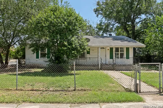 1102 Cecilia St, San Antonio, TX 78207 - #2