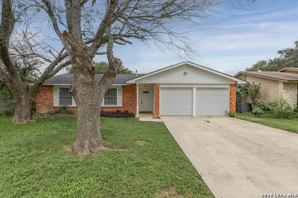 5907 Cliff Trail Dr, San Antonio, TX 78250
