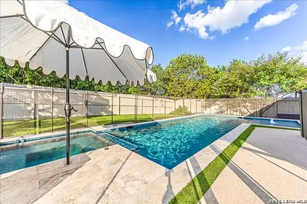 26110 Canyon Wren, San Antonio, TX 78260