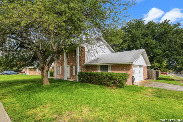 5827 Grass Hill Dr, Leon Valley, TX 78238 - #2