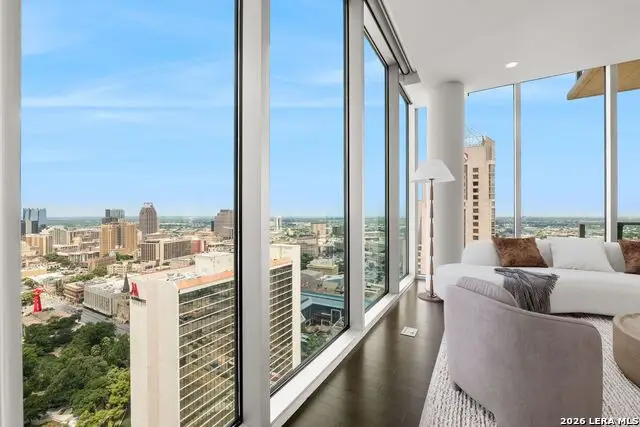 610 E Market St #2708, San Antonio, TX 78205 - #2