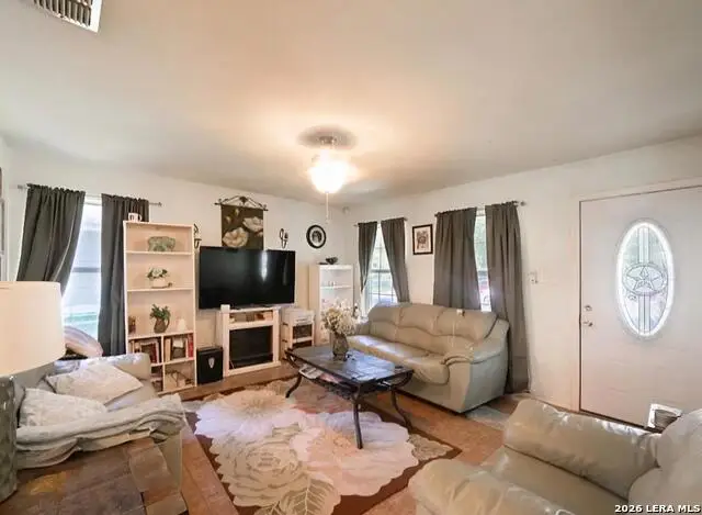 210 Catherine, San Antonio, TX 78237 - #3