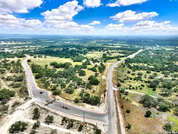 3940 Fm 470, Bandera, TX 78003