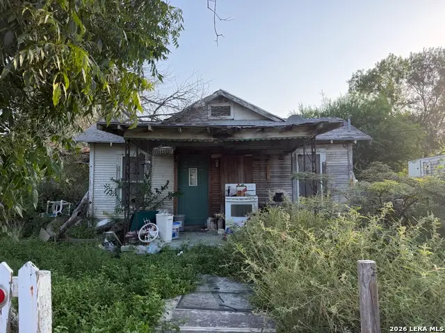 514 E Spring Street, Brackettville, TX 78832 - #1