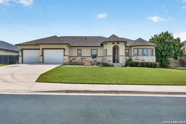 259 Strasbourg St, Castroville, TX 78009 - #1