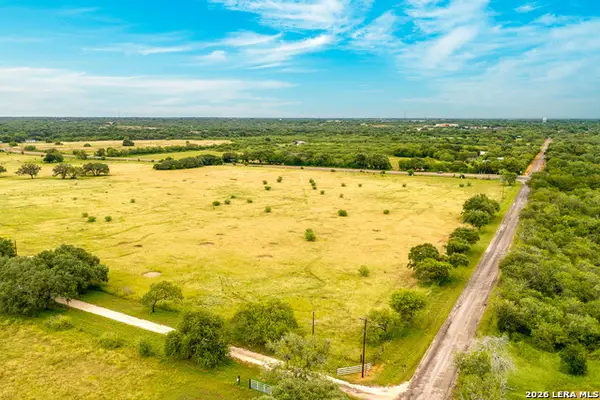 103.56 Fm 531, Beeville, TX 78102