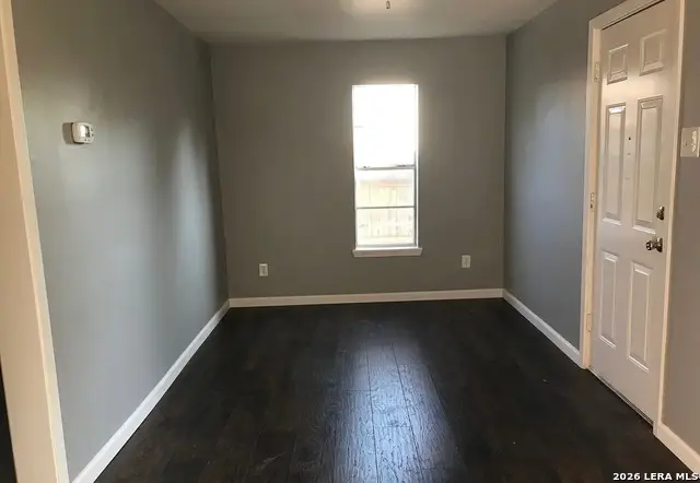 907 Martin St, Pleasanton, TX 78064 - #2