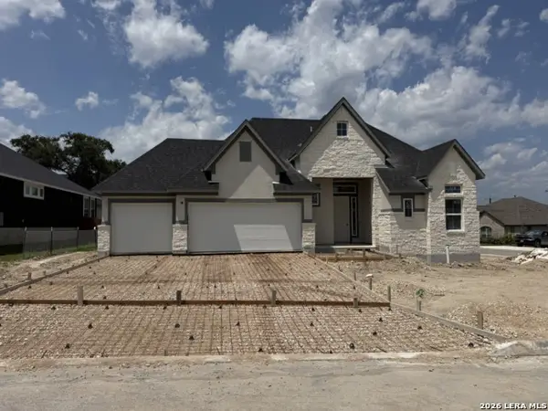 116 Highland Park, Castroville, TX 78009
