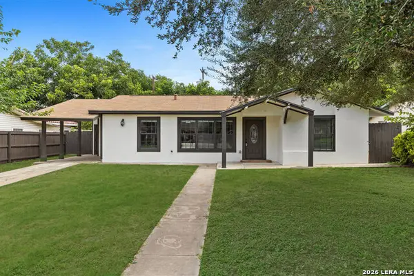 5539 Knoll Krest Dr, San Antonio, TX 78242