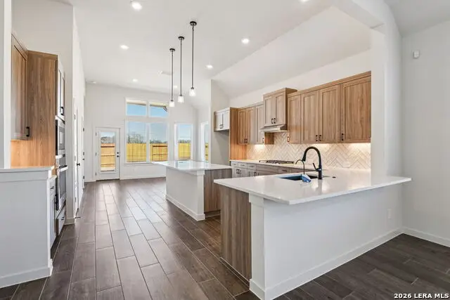 138 Stream St, Seguin, TX 78155 - #1