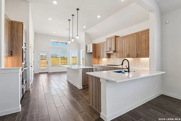 138 Stream St, Seguin, TX 78155