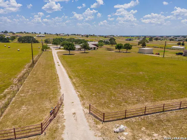 119 Scenic Hills, La Vernia, TX 78121 - #3