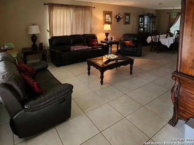 1639 Rob Roy Ln, San Antonio, TX 78251 - #3