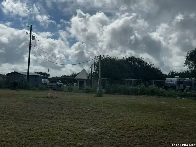 1321 W Moore Ave, Aransas Pass, TX 78336 - #3