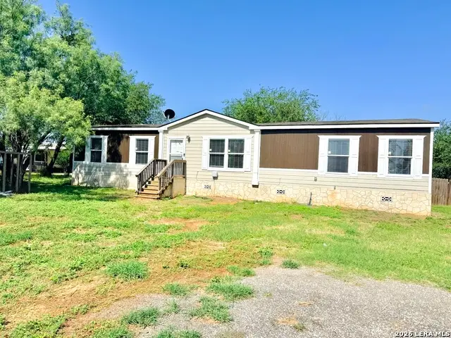 10203 Hackelberg Rd, Atascosa, TX 78002 - #1