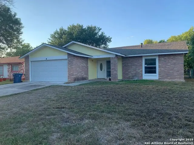 5135 Tom Stafford, Kirby, TX 78219 - #1