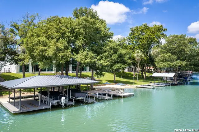 636 Woodlake Dr, McQueeney, TX 78123 - #2