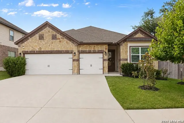 9015 Mendrin Rdg, Fair Oaks Ranch, TX 78015 - #1