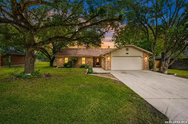 1546 Camellia Ln, New Braunfels, TX 78130