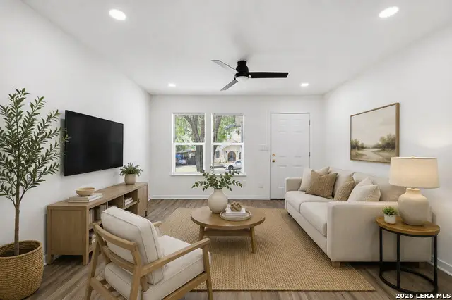 132 Stratford Ct, San Antonio, TX 78223 - #2