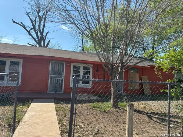 927 Crittendon St, San Antonio, TX 78211